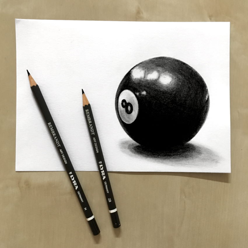 רישום בעיפרון של כדור סנוקר שחור, מספר 8